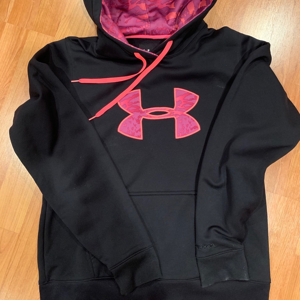 Under Armour Women’s Storm hoodie